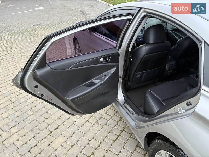 Седан Hyundai Sonata 2013 в Одесі