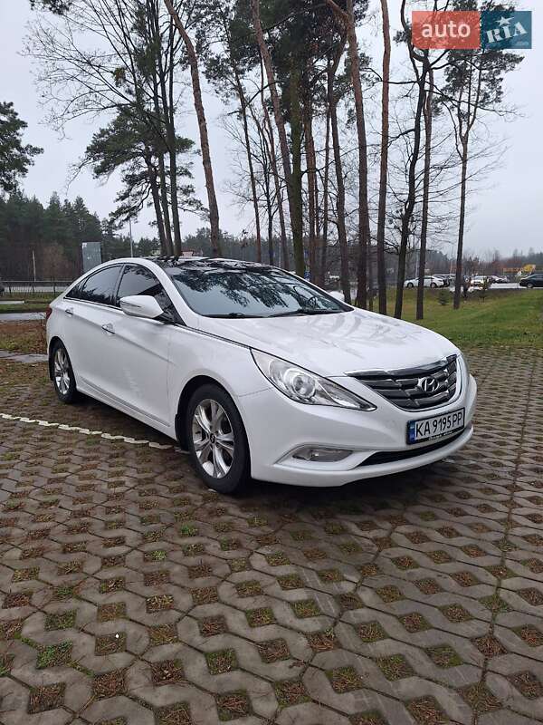 Hyundai Sonata 2012