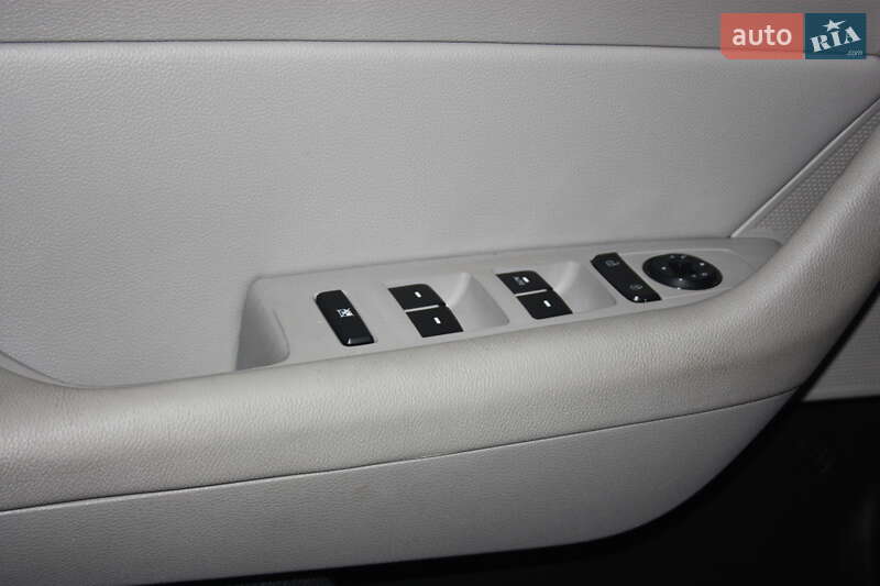 Седан Hyundai Sonata 2015 в Івано-Франківську