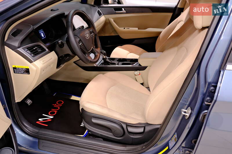 Седан Hyundai Sonata 2017 в Одессе