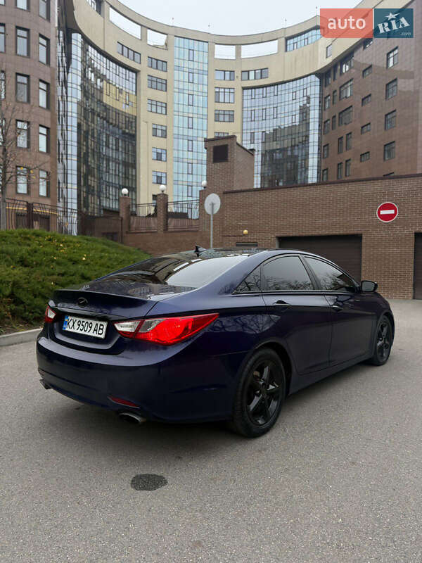 Седан Hyundai Sonata 2011 в Песочине