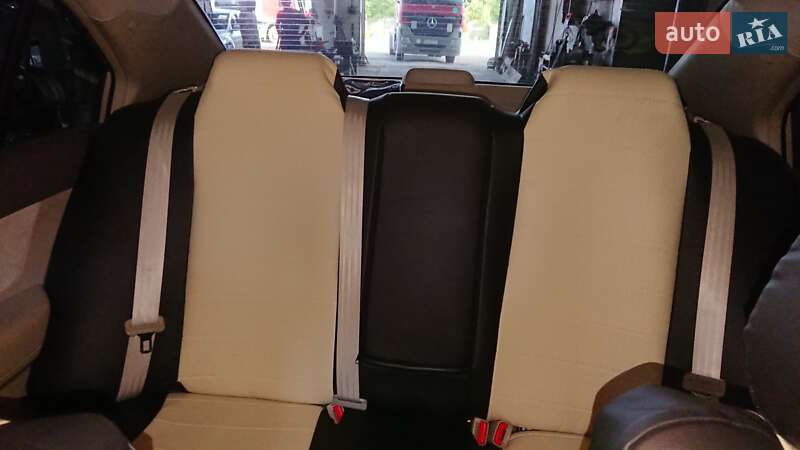 Седан Hyundai Sonata 2006 в Калуше