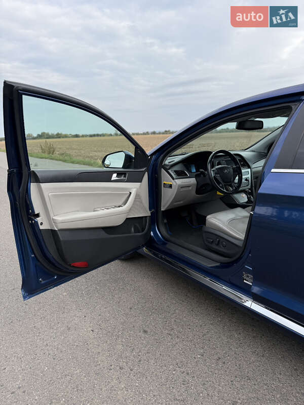 Седан Hyundai Sonata 2014 в Смілі