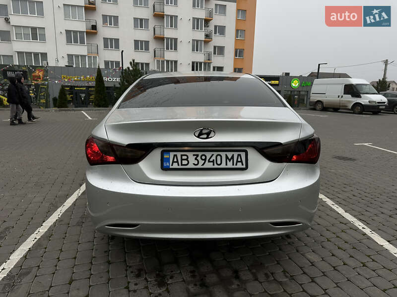 Седан Hyundai Sonata 2013 в Виннице