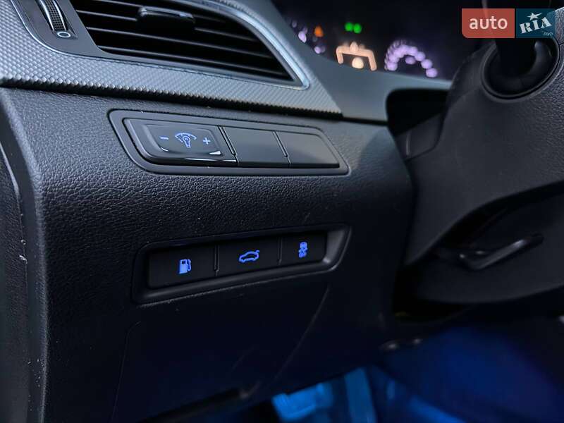 Седан Hyundai Sonata 2014 в Киеве фото 19 Седан Hyundai Sonata 2014 в Киеве
