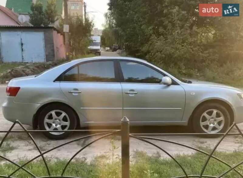 Седан Hyundai Sonata 2007 в Ржищеві