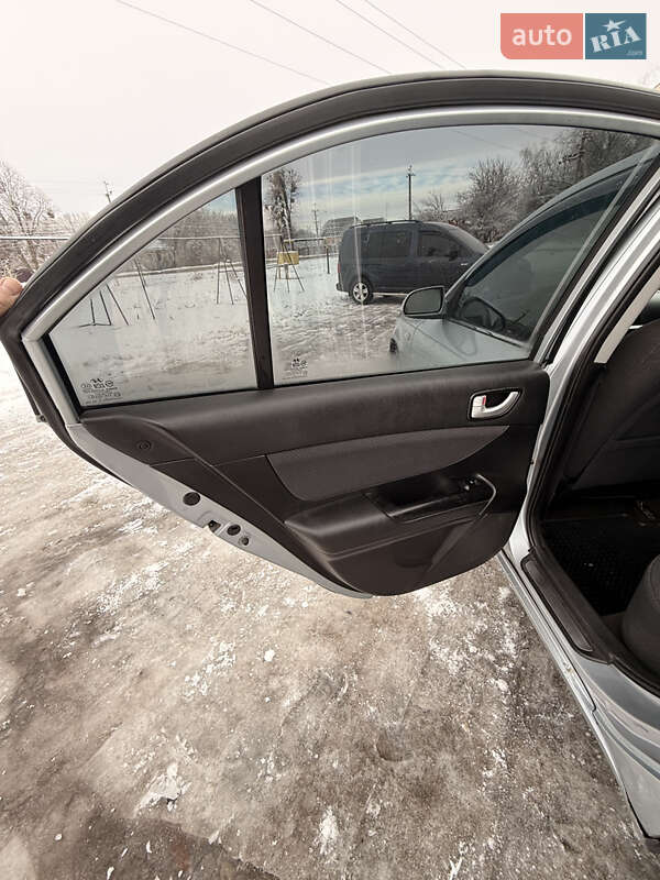 Седан Hyundai Sonata 2007 в Новой Водолаге