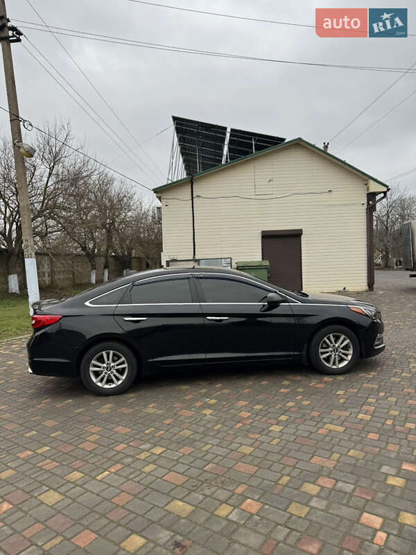 Седан Hyundai Sonata 2015 в Овидиополе