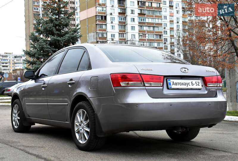 Седан Hyundai Sonata 2006 в Киеве