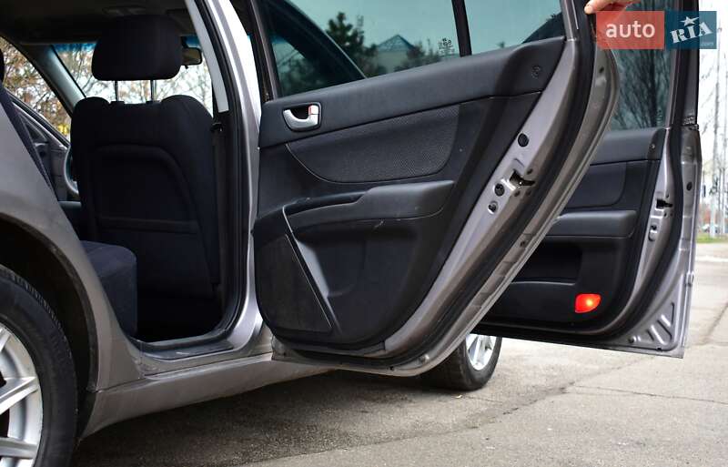 Седан Hyundai Sonata 2006 в Киеве