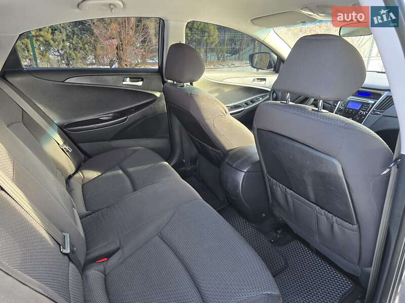 Седан Hyundai Sonata 2010 в Хмельницком