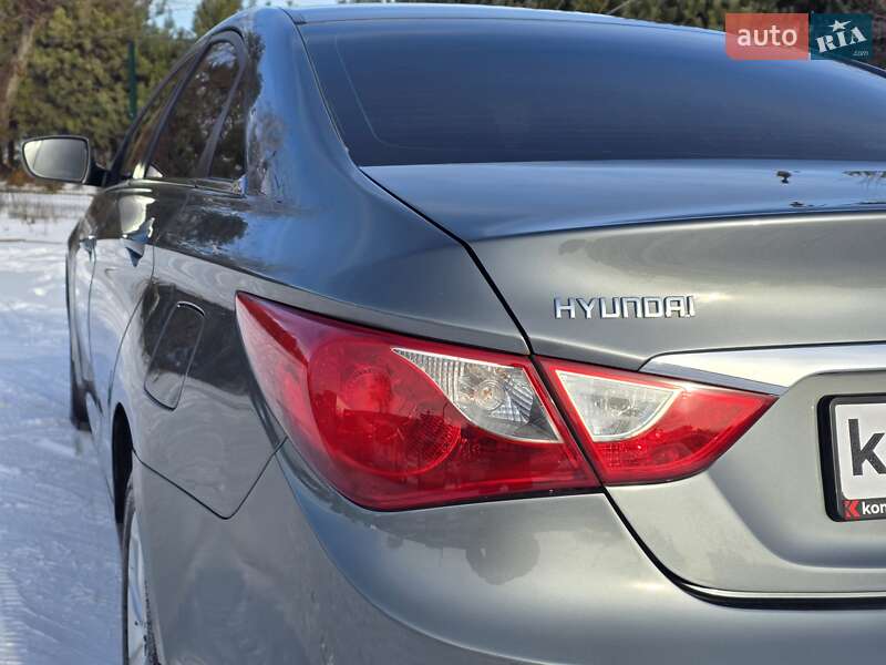Седан Hyundai Sonata 2010 в Хмельницком