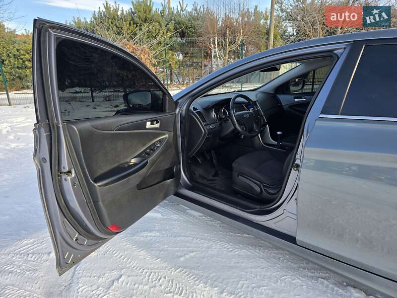 Седан Hyundai Sonata 2010 в Хмельницком