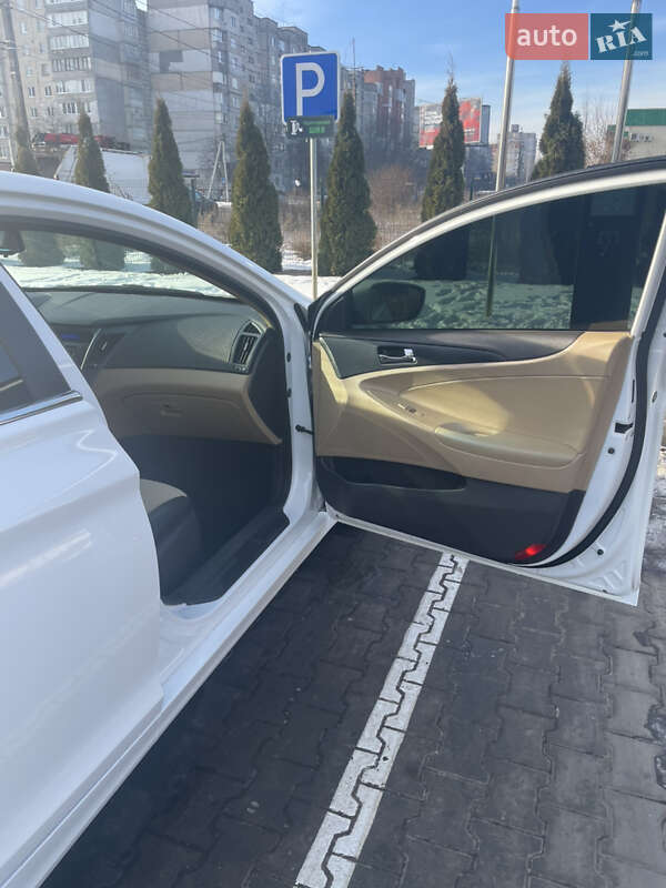 Седан Hyundai Sonata 2013 в Хмельницком