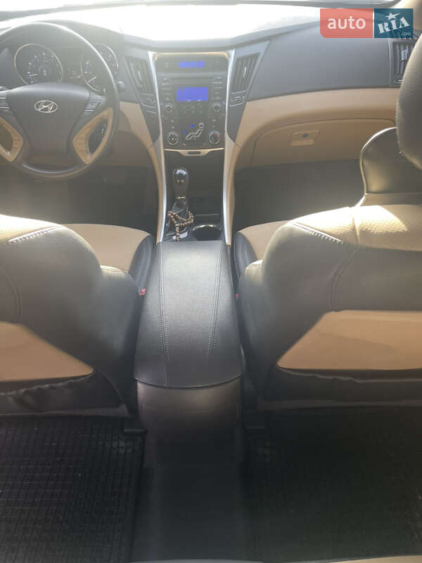 Седан Hyundai Sonata 2013 в Хмельницком