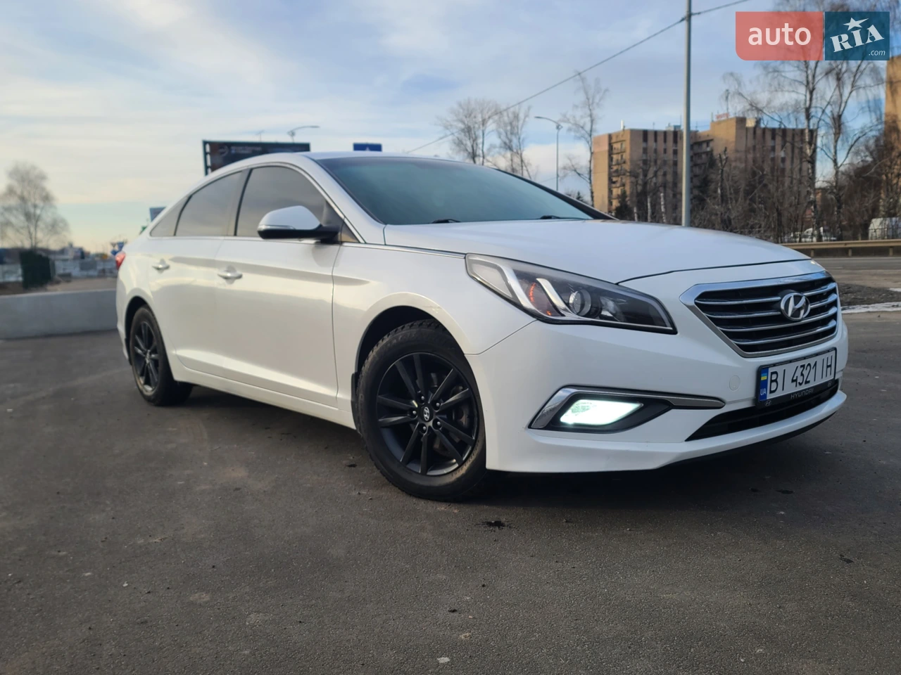 2015 Hyundai Sonata - мініатюра 26