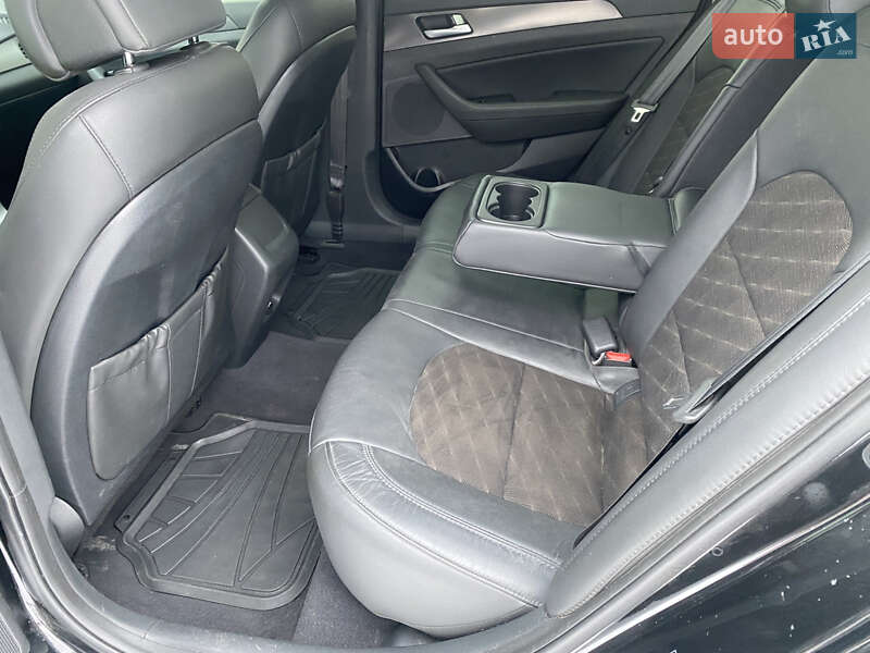 Седан Hyundai Sonata 2016 в Запорожье