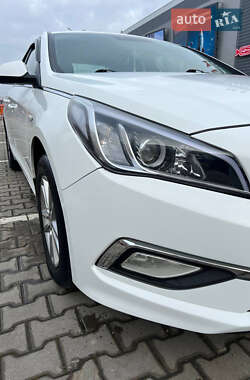 Седан Hyundai Sonata 2015 в Крыжановка