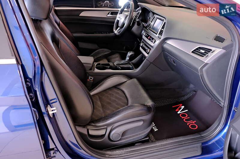 Седан Hyundai Sonata 2017 в Одессе