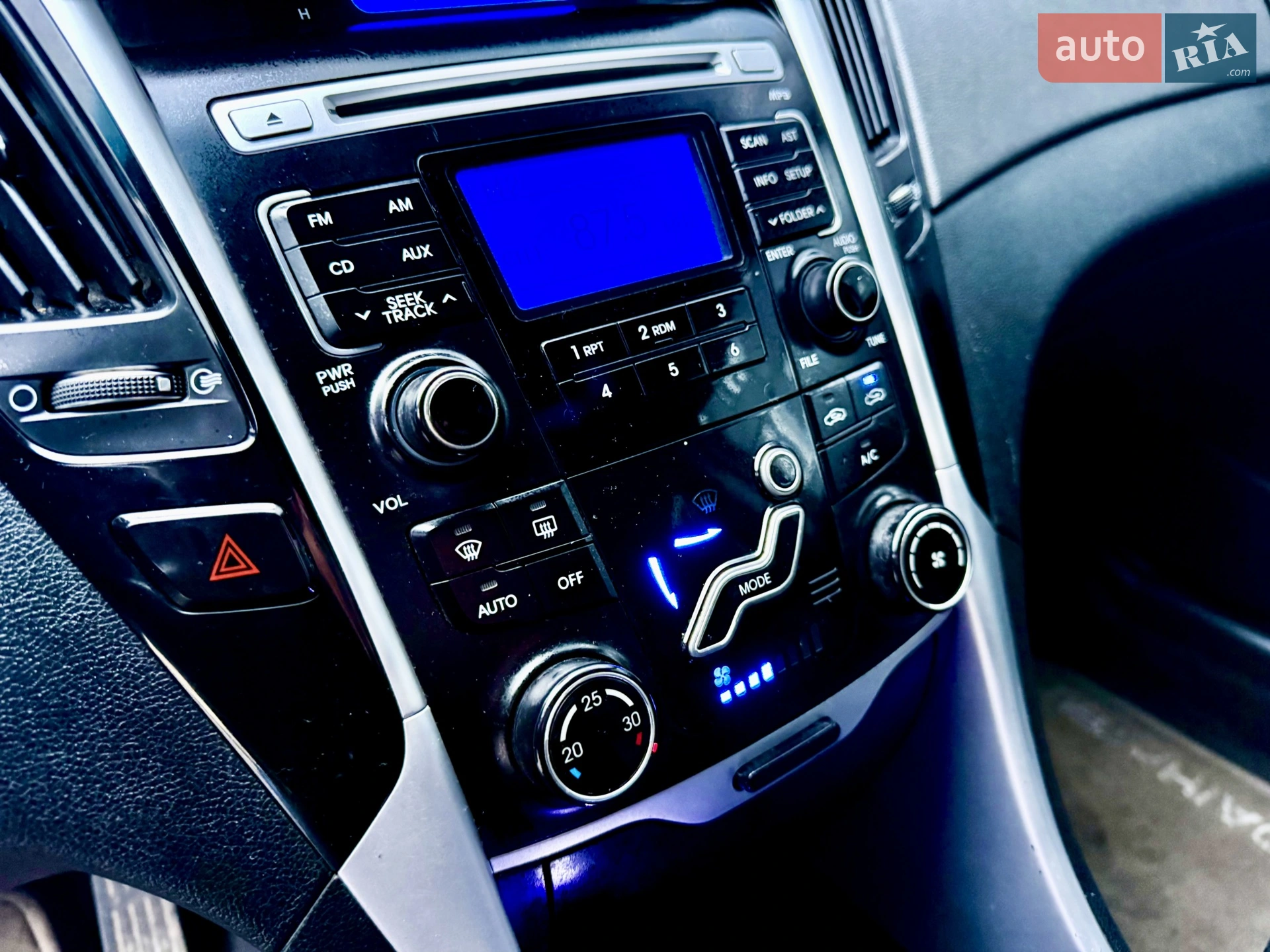 2010 Hyundai Sonata - мініатюра 44
