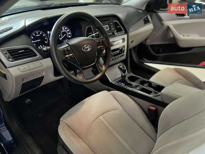 Седан Hyundai Sonata 2016 в Николаеве