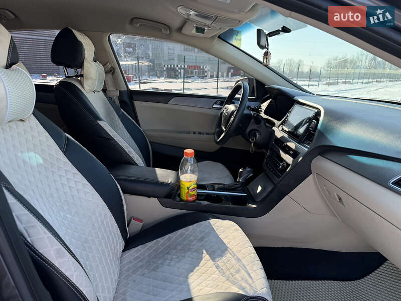 Седан Hyundai Sonata 2016 в Києві