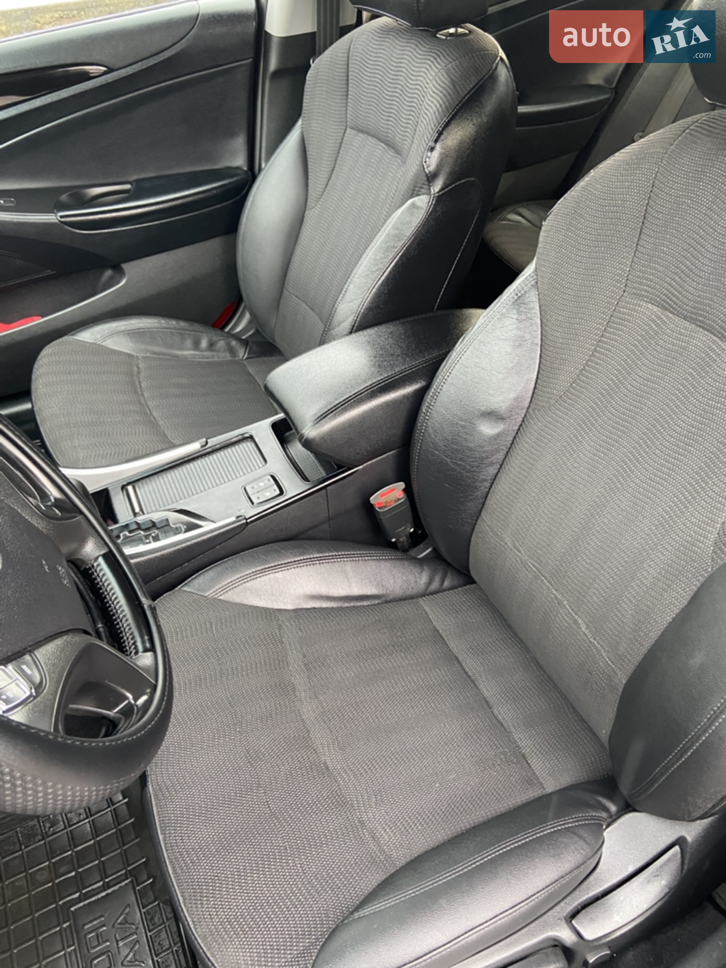 2011 Hyundai Sonata - мініатюра 17