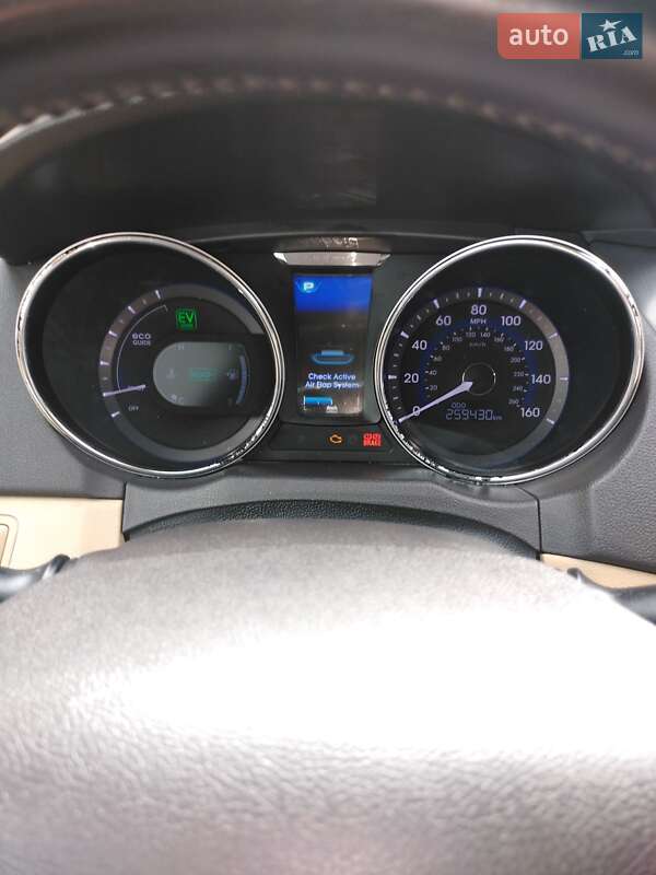 Седан Hyundai Sonata 2014 в Львове