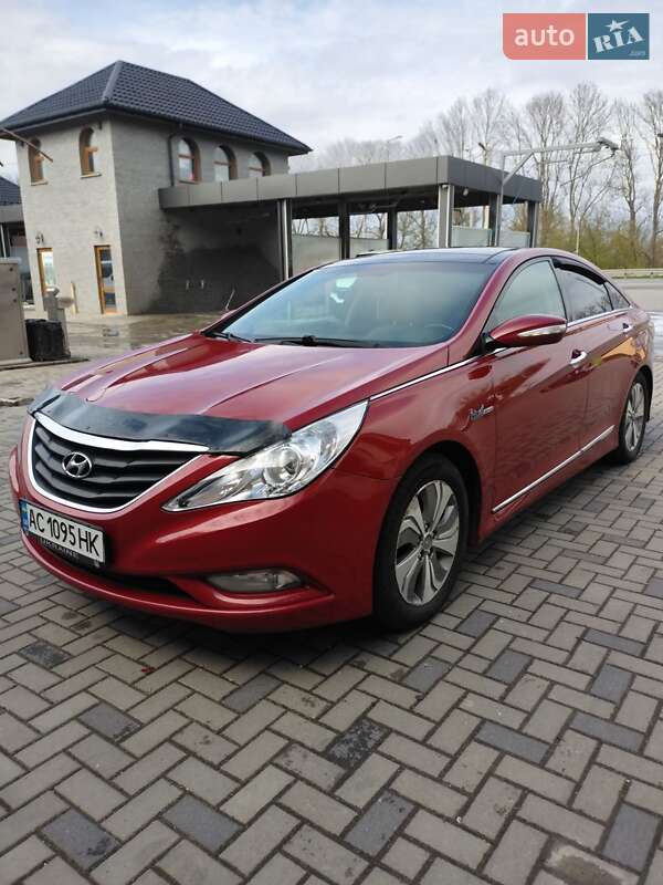 Седан Hyundai Sonata 2014 в Львове