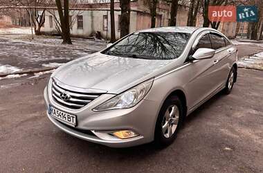 Седан Hyundai Sonata 2015 в Кривом Роге