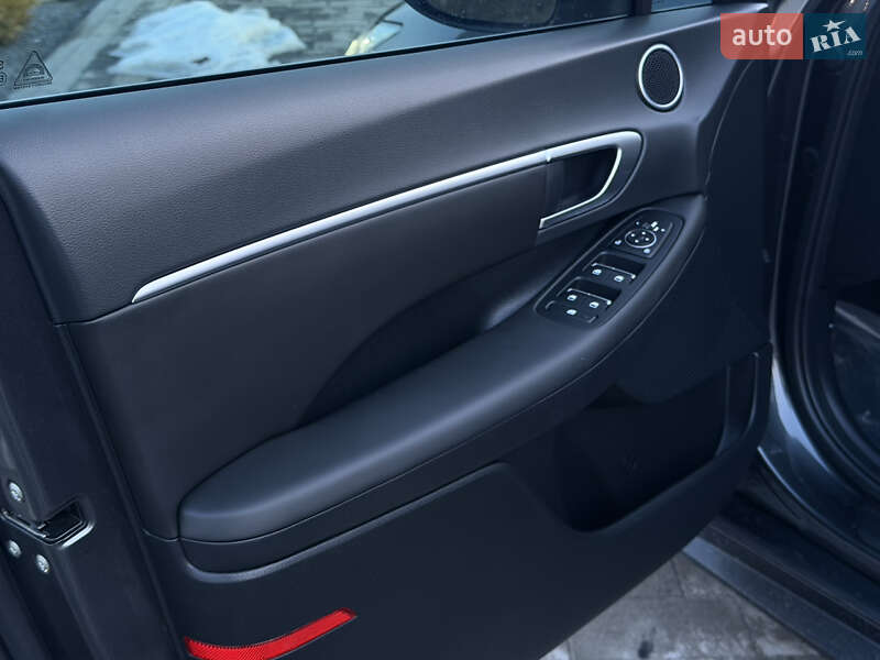 Седан Hyundai Sonata 2023 в Львове