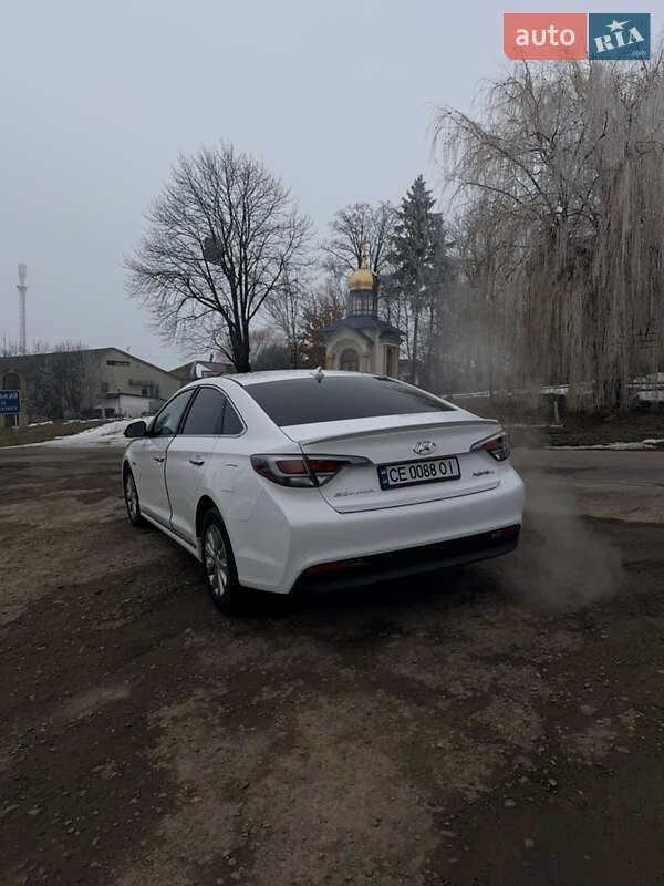 Седан Hyundai Sonata 2016 в Черновцах