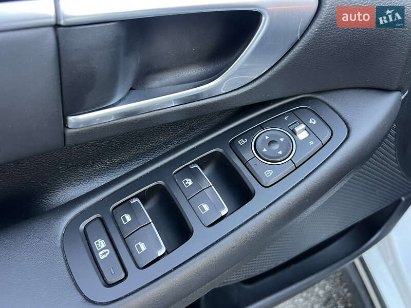 Седан Hyundai Sonata 2019 в Киеве