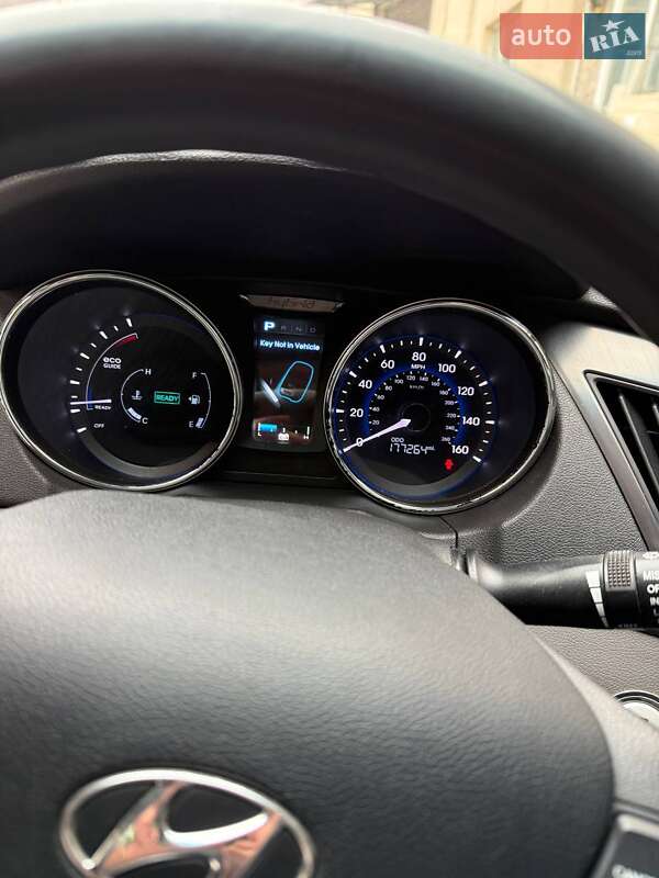 Седан Hyundai Sonata 2014 в Киеве фото 10 Седан Hyundai Sonata 2014 в Киеве