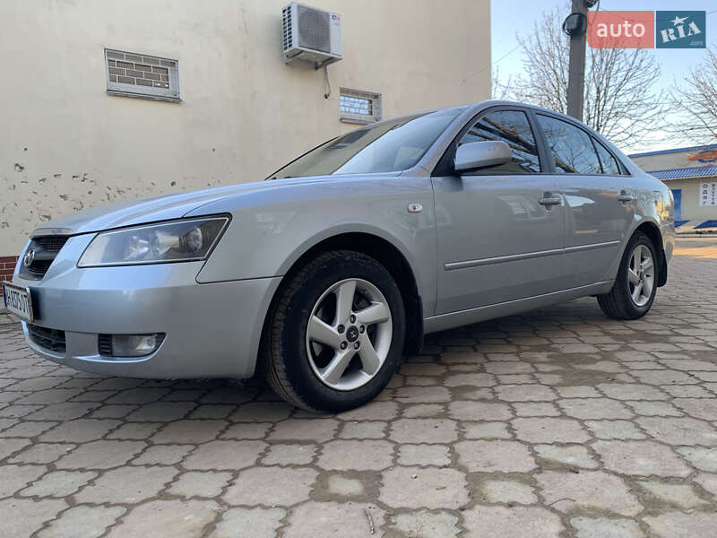 Седан Hyundai Sonata 2007 в Захарьевке
