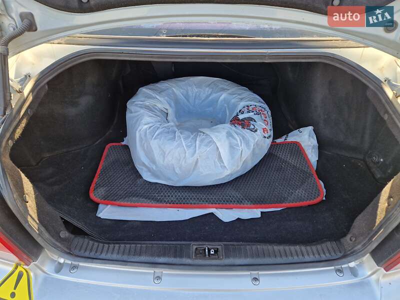 Седан Hyundai Sonata 2003 в Харькове фото 13 Седан Hyundai Sonata 2003 в Харькове