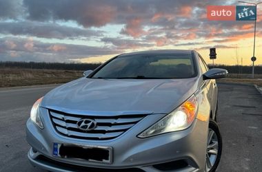 Седан Hyundai Sonata 2010 в Хмельнике