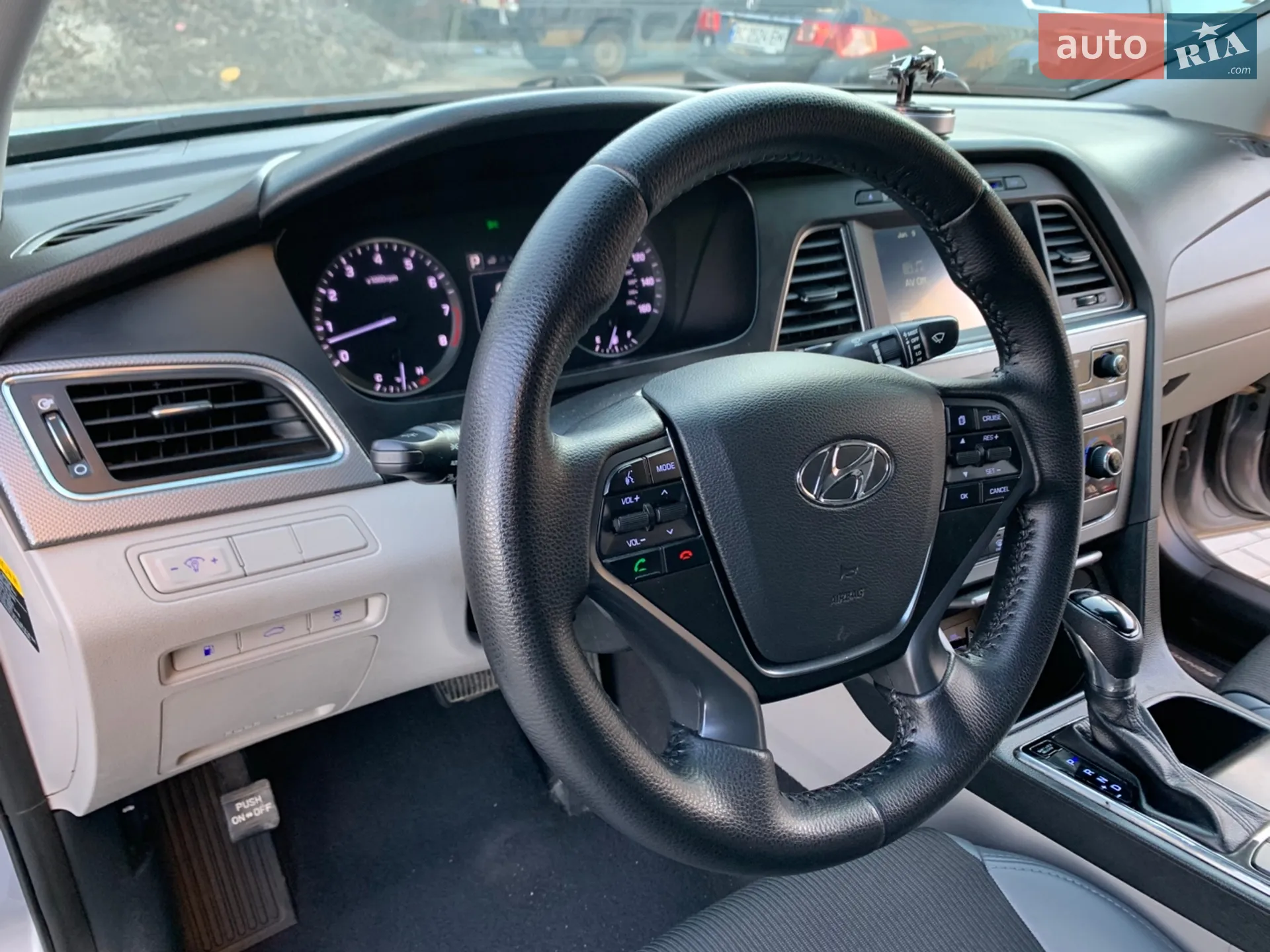 2015 Hyundai Sonata - мініатюра 16