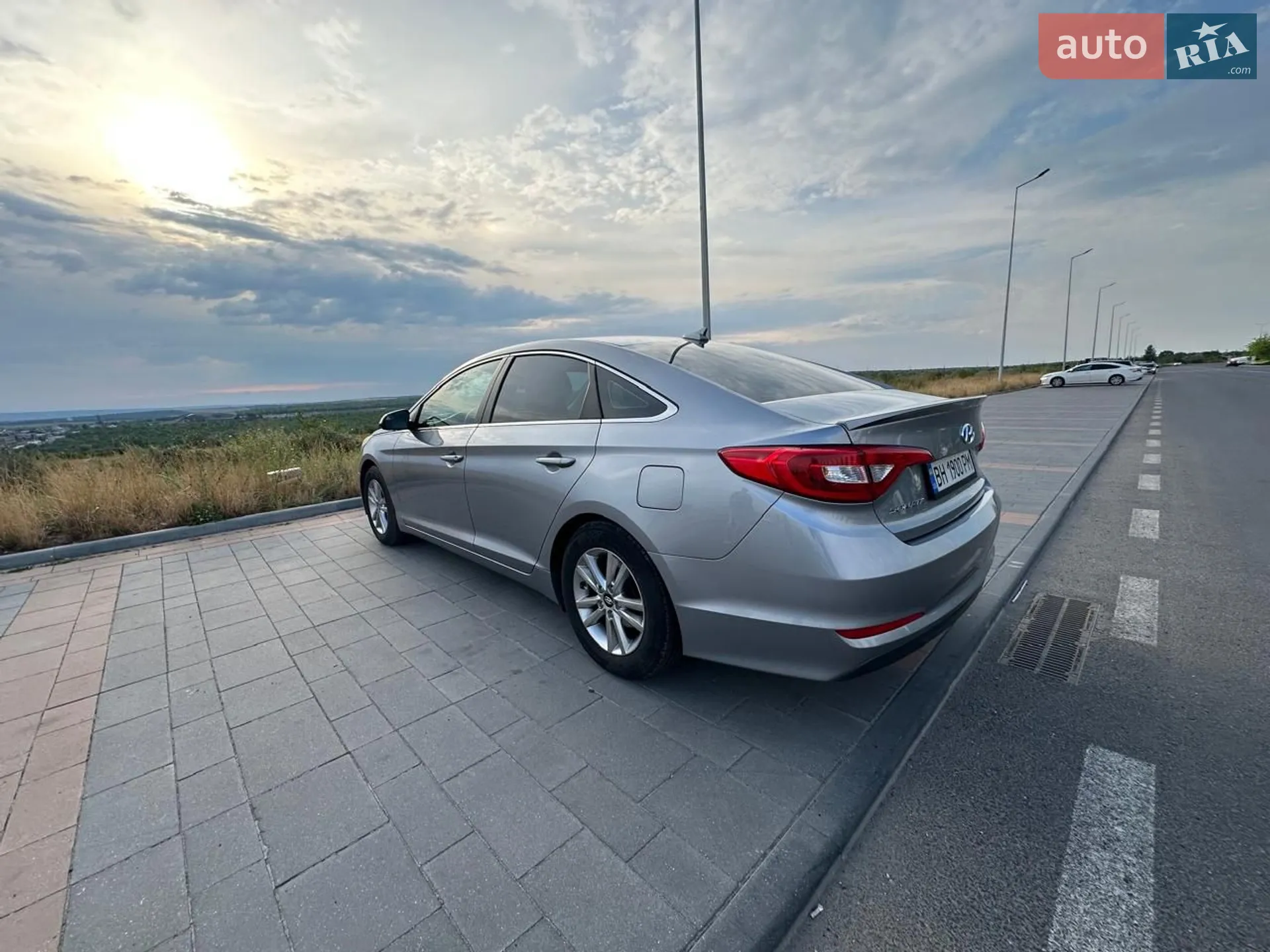 2016 Hyundai Sonata - мініатюра 2