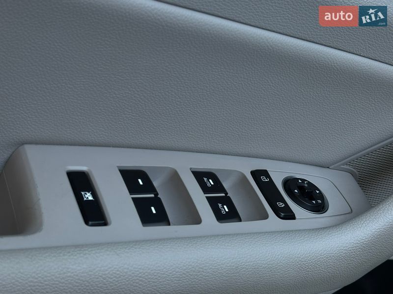 Седан Hyundai Sonata 2016 в Дрогобыче фото 65 Седан Hyundai Sonata 2016 в Дрогобыче