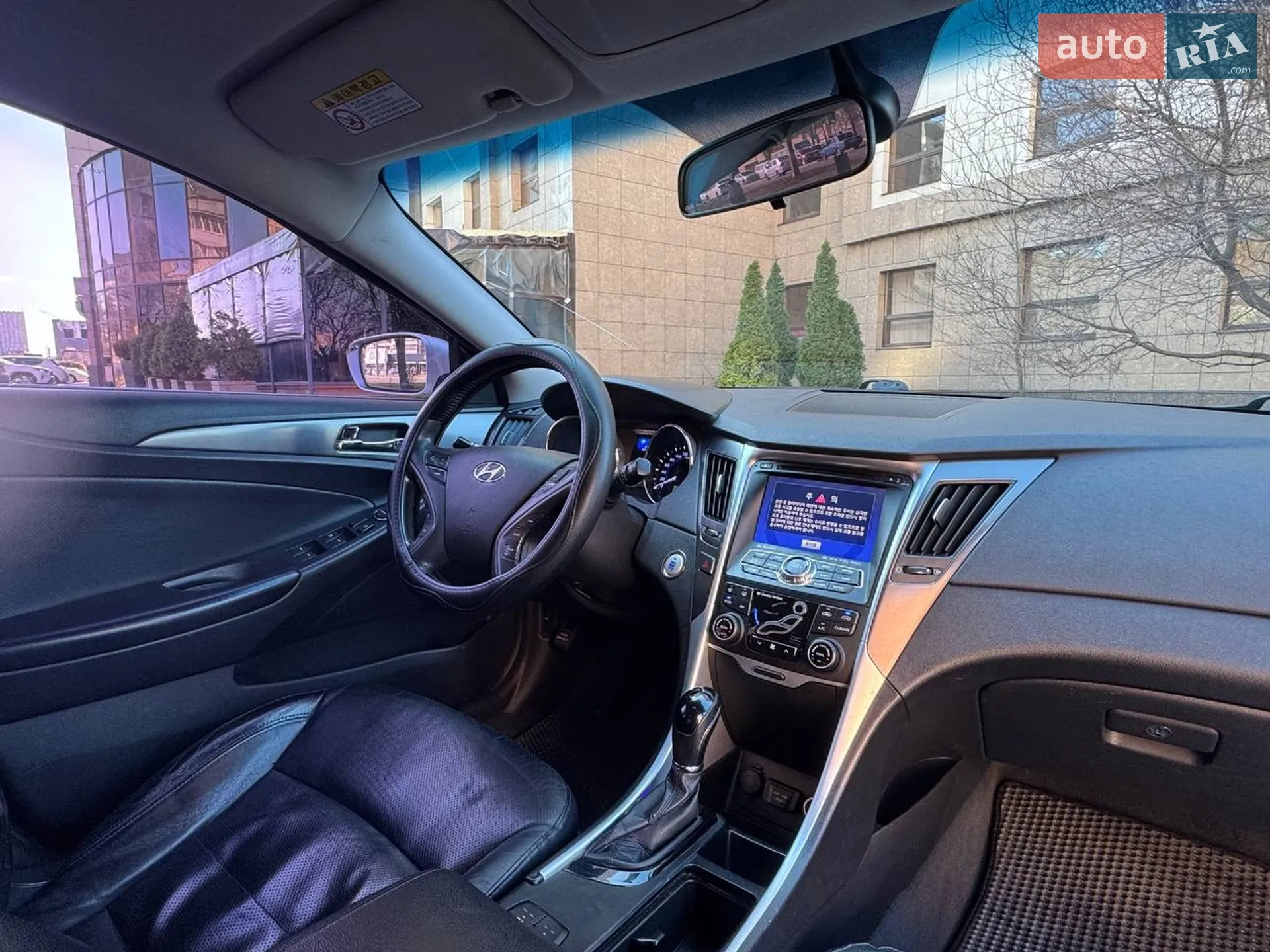 2011 Hyundai Sonata - мініатюра 16