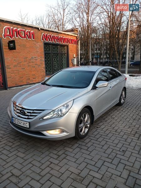 Седан Hyundai Sonata 2011 в Кременчуге