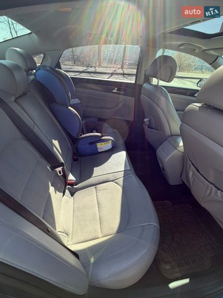 Седан Hyundai Sonata 2016 в Киеве