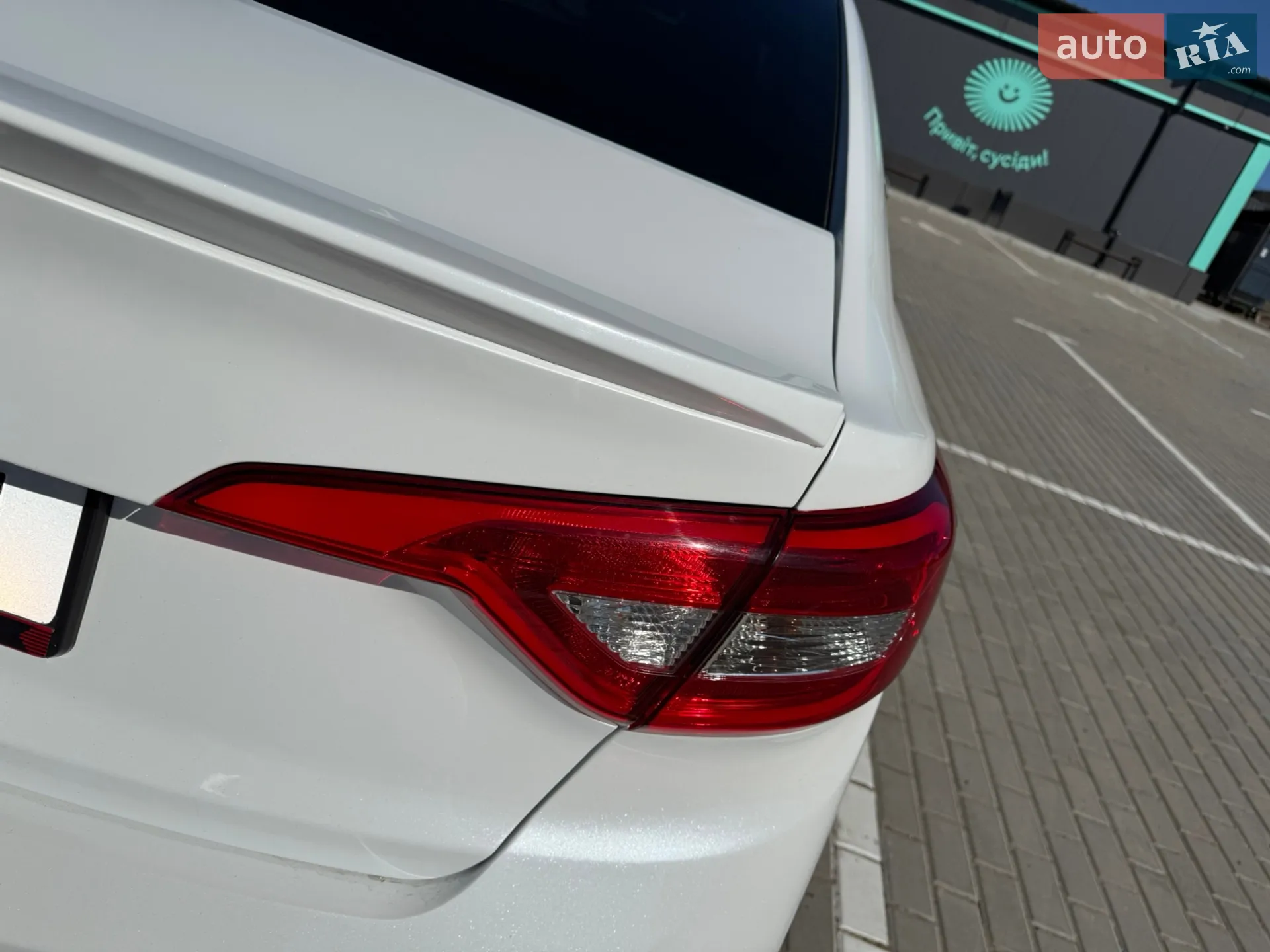 2017 Hyundai Sonata - мініатюра 16