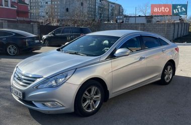 Седан Hyundai Sonata 2012 в Каменском