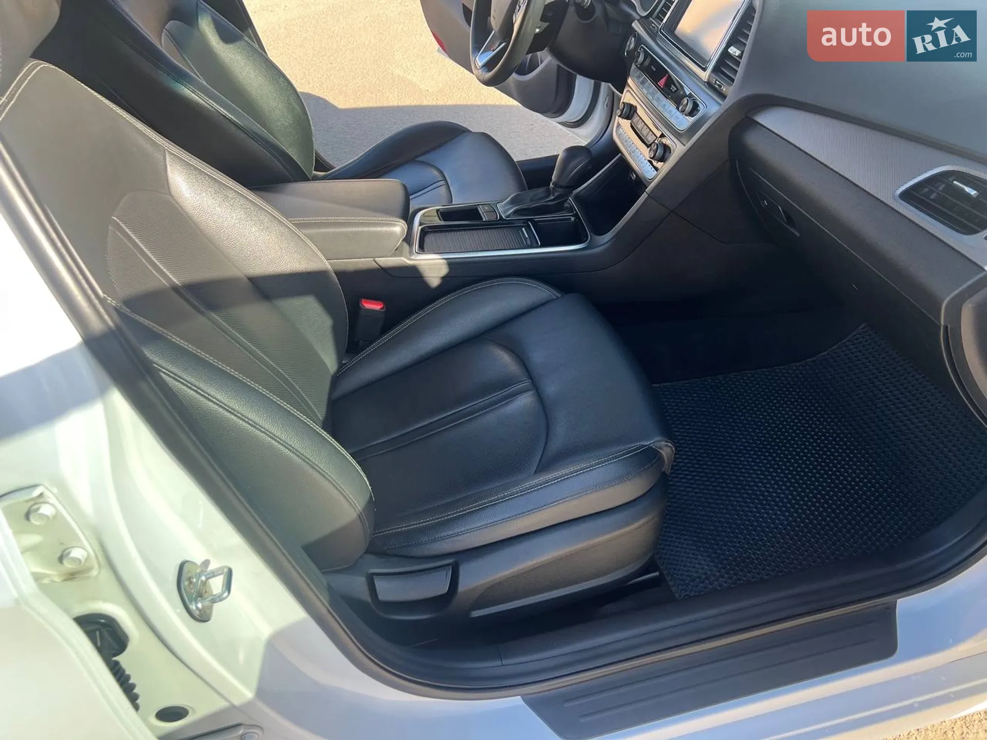 2018 Hyundai Sonata - мініатюра 15