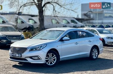 Седан Hyundai Sonata 2016 в Киеве