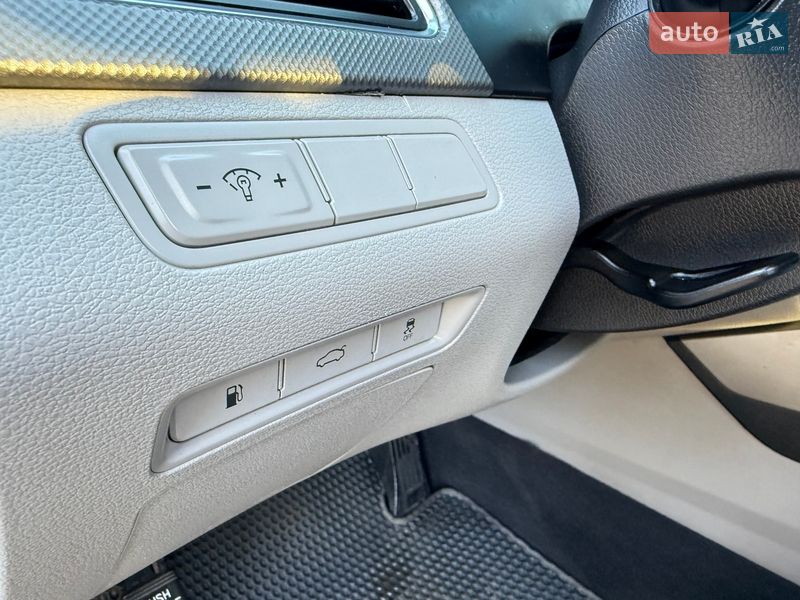Седан Hyundai Sonata 2016 в Ровно
