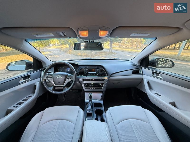 Седан Hyundai Sonata 2016 в Ровно