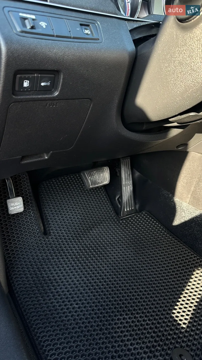 2013 Hyundai Sonata - мініатюра 11